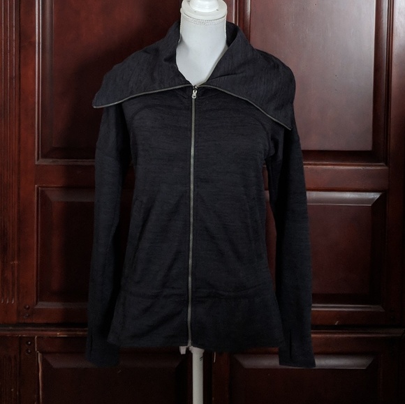 Athleta Jackets & Blazers - Athleta full zip jacket size XS
